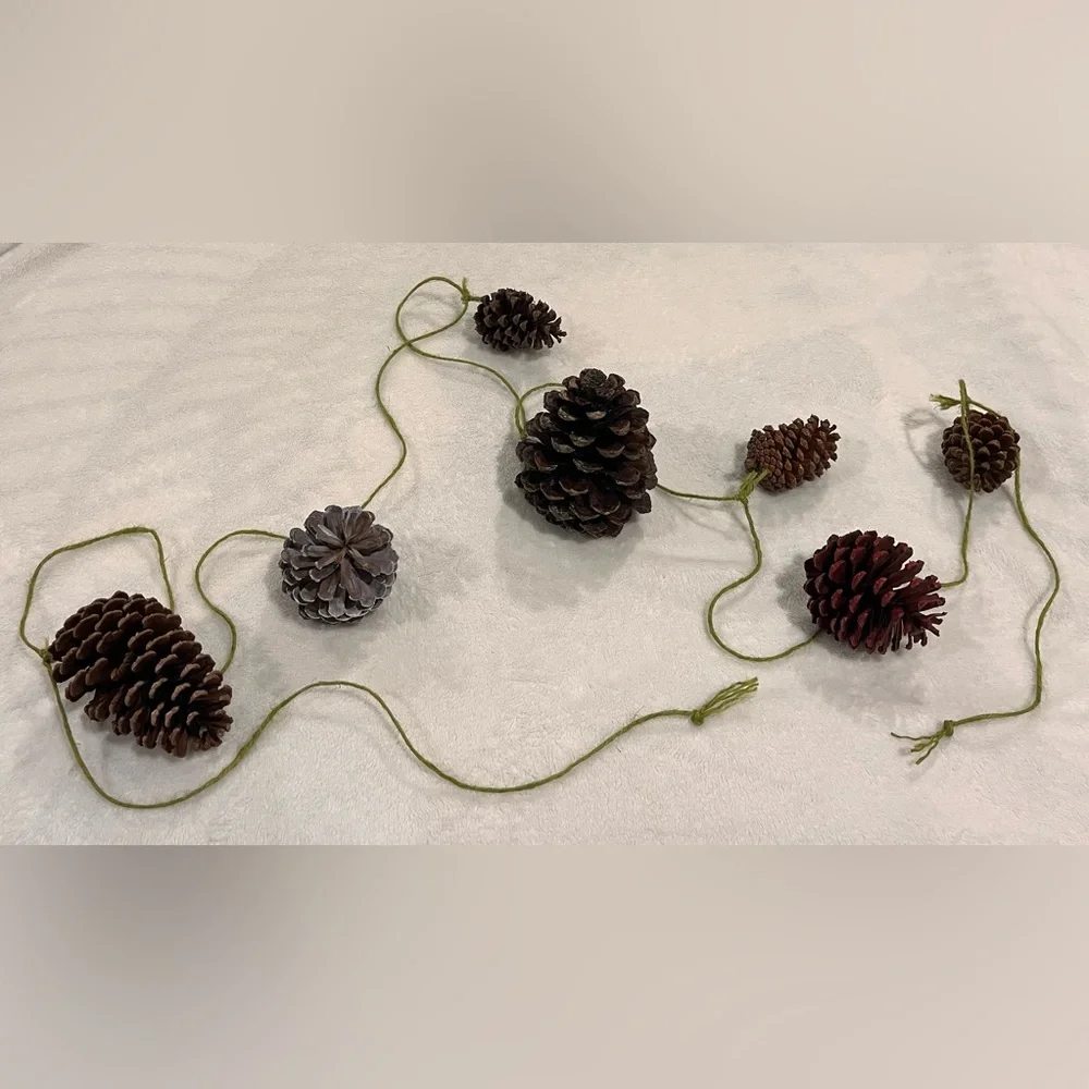 Festive Pinecone Holiday Garland - Picture 2 of 4